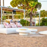 Ξενοδοχείο Buka Sandy 4*