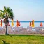 Buka Sandy Μεσσήνη