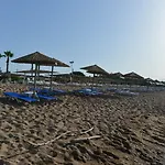 Ξενοδοχείο Buka Sandy 4*