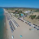Buka Sandy Ξενοδοχείο