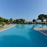 Buka Sandy Ξενοδοχείο 4*