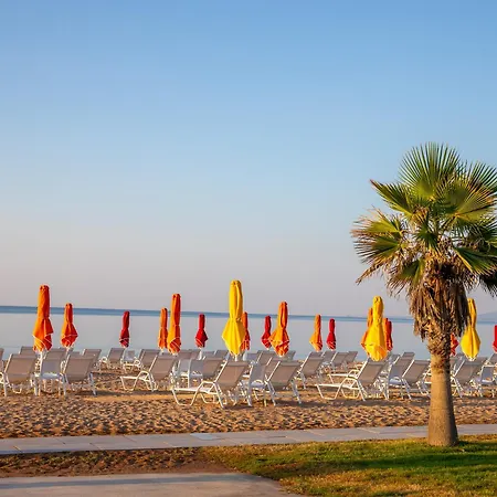 Hotell Gmp Bouka Messíni