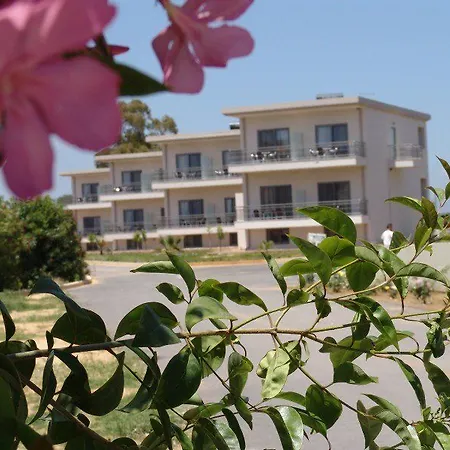 Hotell Gmp Bouka 4*