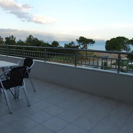Buka Sandy 4* Messíni