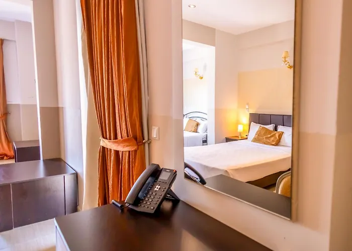 Hotell Buka Sandy 4*