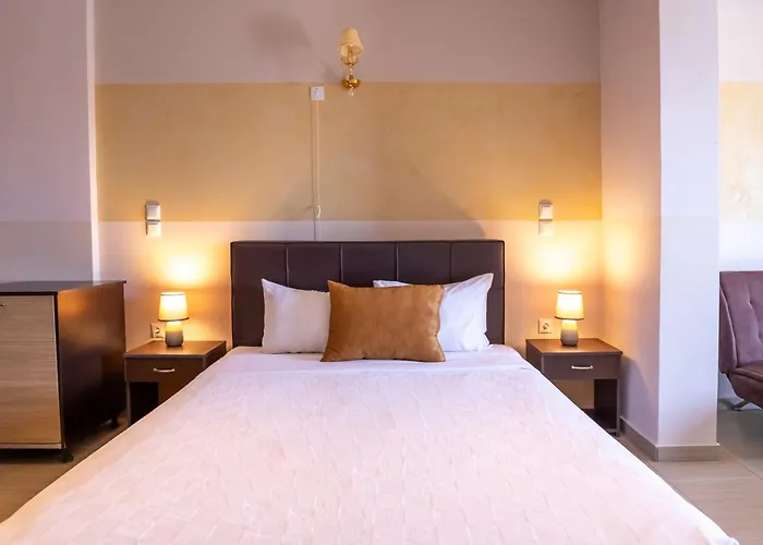 Buka Sandy Отель Мессиния