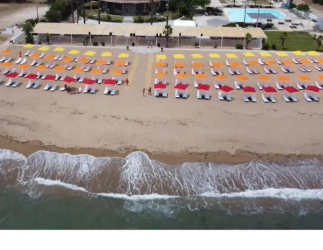 Buka Sandy 4* Мессиния