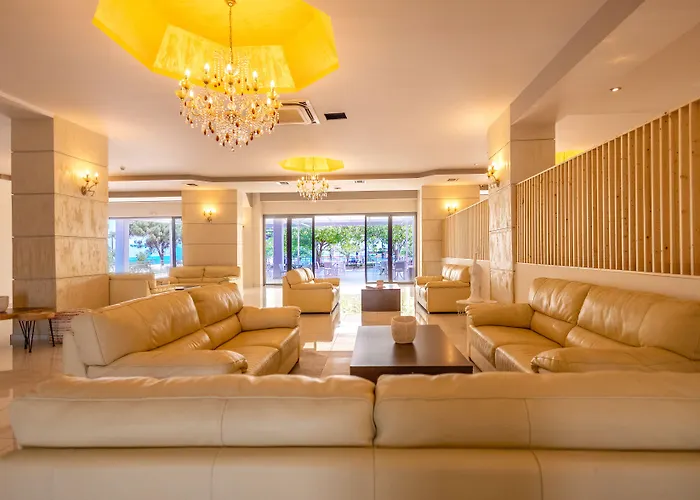 Buka Sandy Hotel 4*