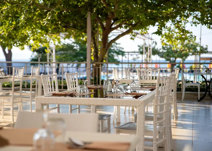 Buka Sandy Отель