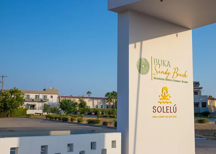 Buka Sandy Hotell