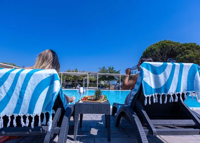 Buka Sandy Hotel Messíni