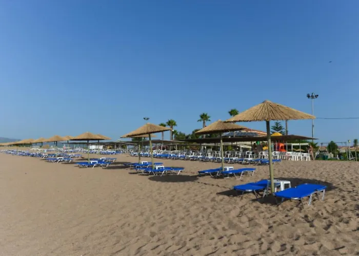 Buka Sandy Мессиния